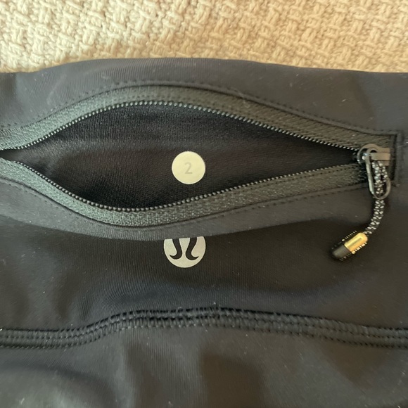 Lululemon leggings. - Picture 3 of 7